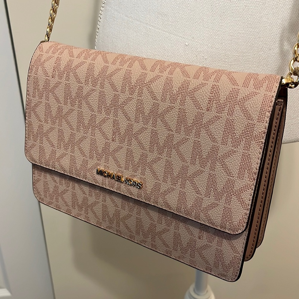 Michael Kors Daniela Lg Gusset Crossbody - Ballet Pink Color